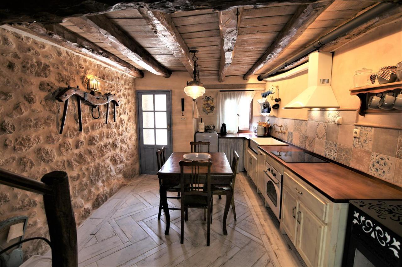 Wabisabi Townhouse Villa Montejo de la Vega de la Serrezuela Екстериор снимка