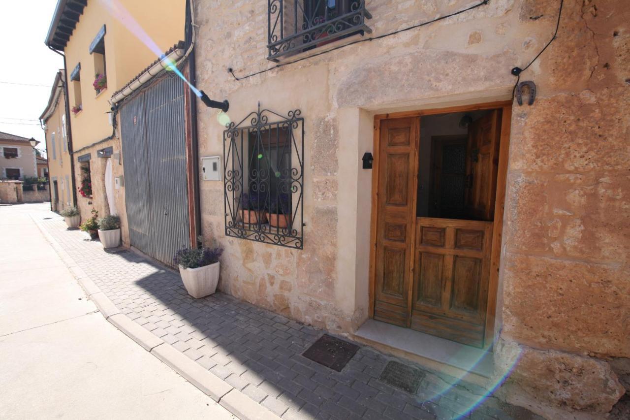 Wabisabi Townhouse Villa Montejo de la Vega de la Serrezuela Екстериор снимка